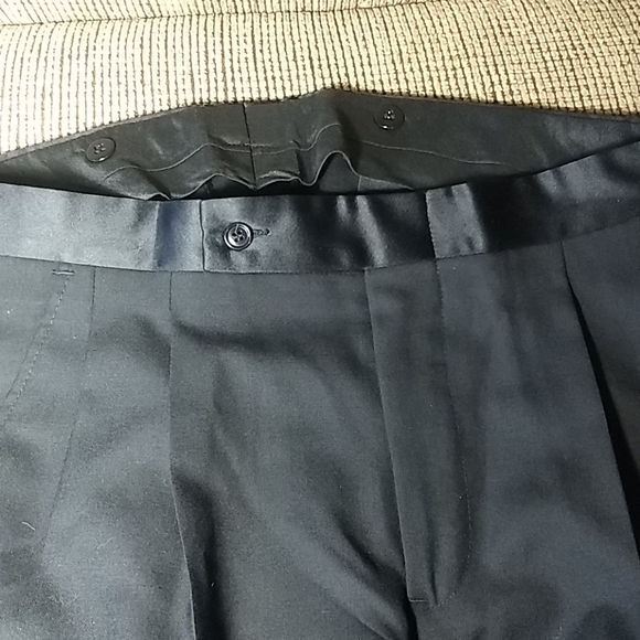 Adolfo Tuxedo NWOT 41 reg - Picture 5 of 7